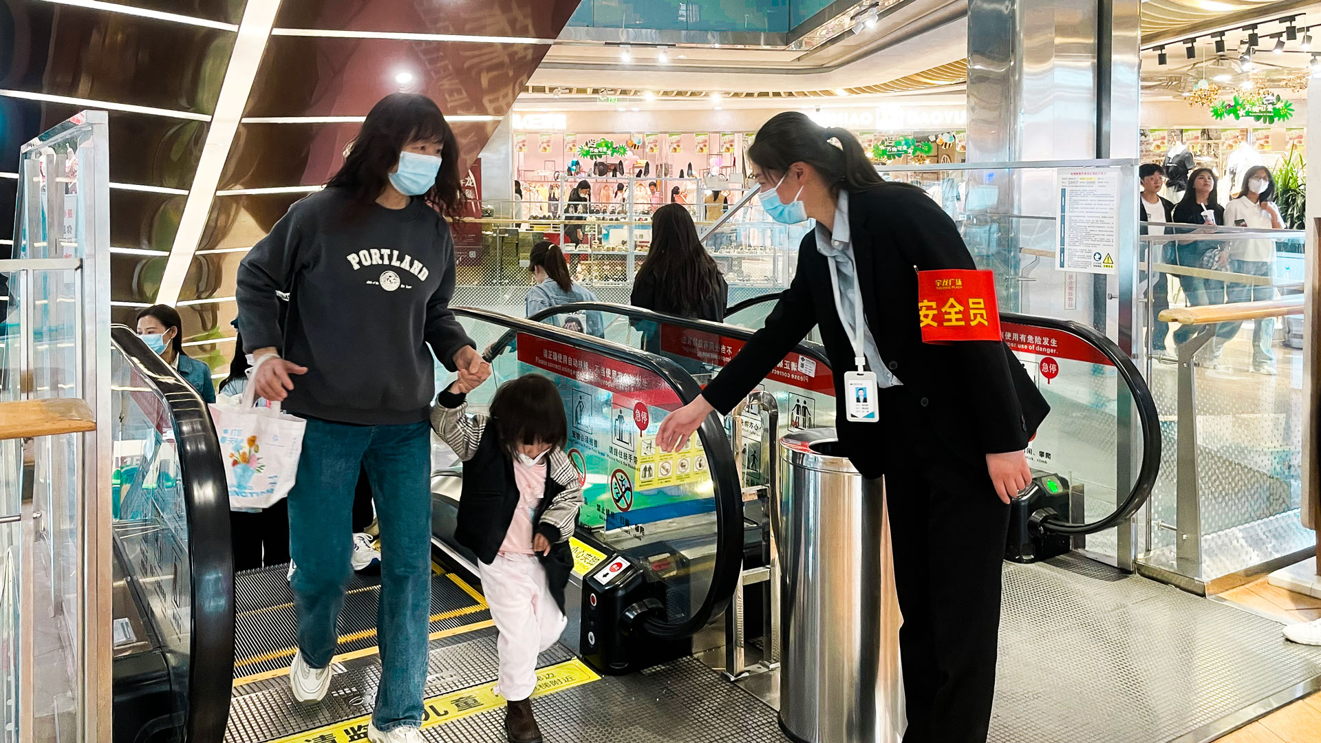 百貨公司：致敬勞動(dòng)者，平凡亦有光！圖三-2.jpg